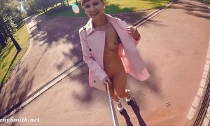 Jeny smith fully bare in a park got caught