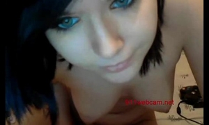 She play with her milk shakes - 911webcam.net