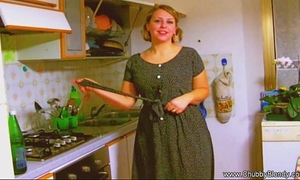 Housewife oral job from the 1950's!